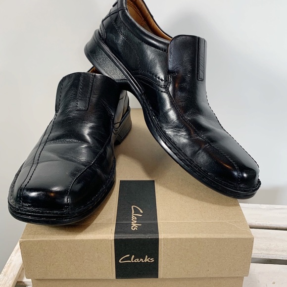 clarks escalade step black